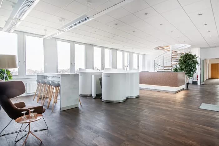 Regus Stuttgart Curiestraße 2 interior photo 5