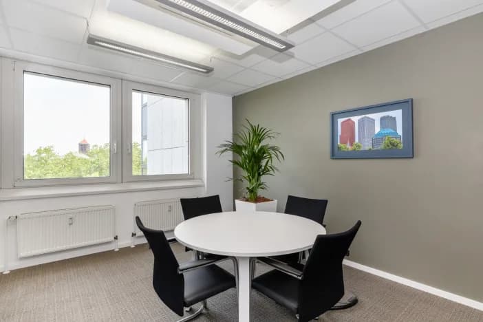 Regus Essen Grugaplatz interior photo 3