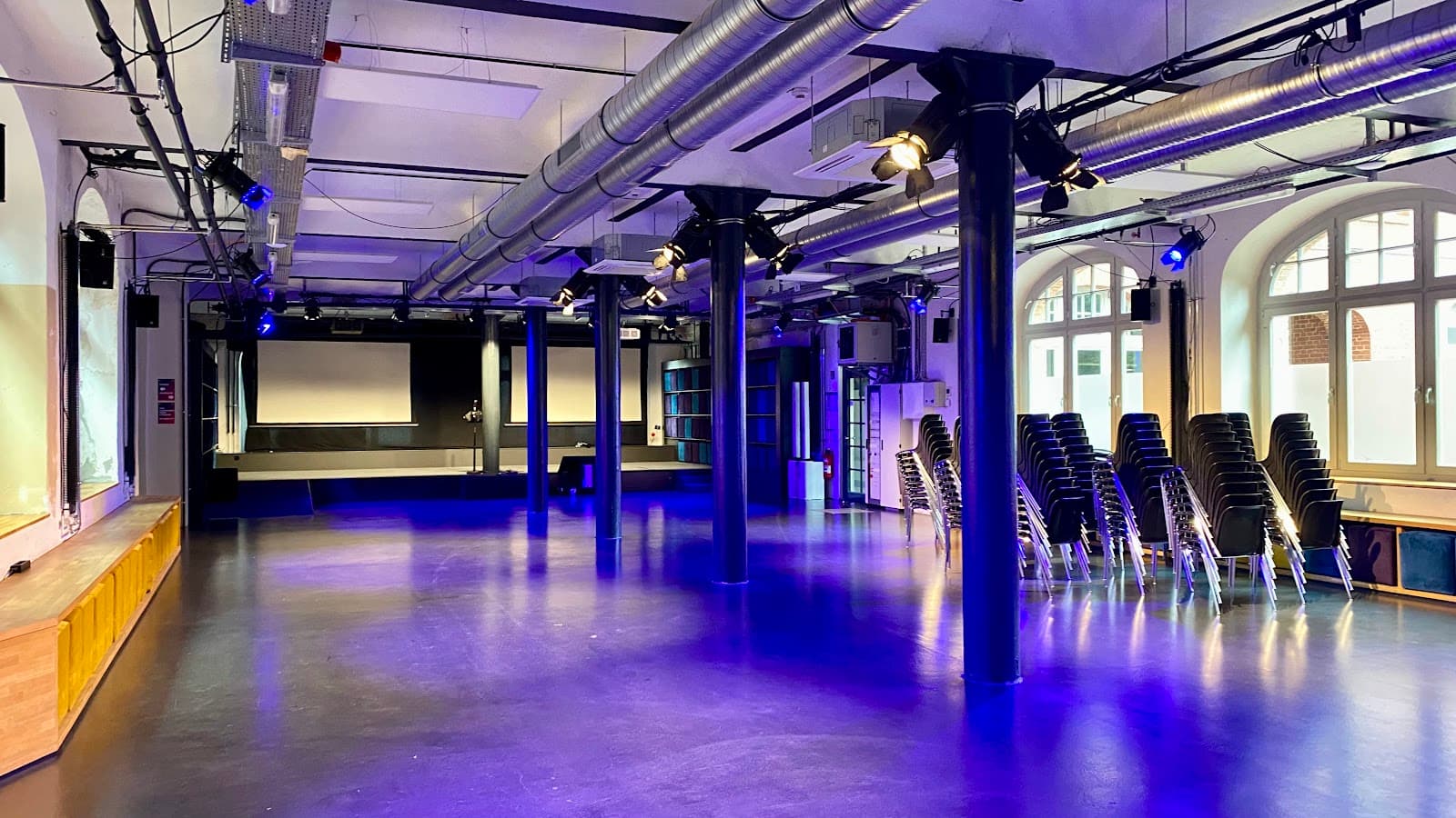 CIC Berlin interior photo 2