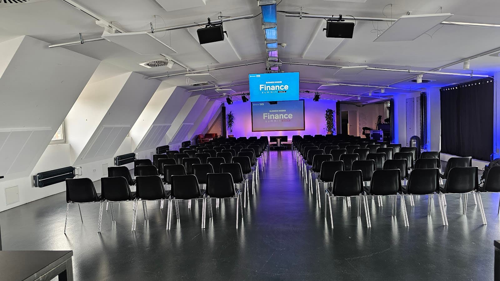 CIC Berlin interior photo 3