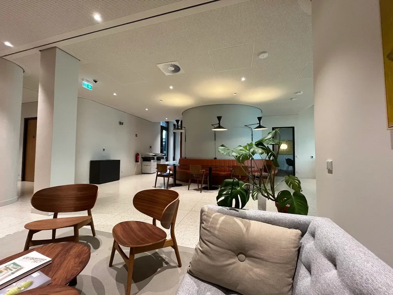 Regus Berlin Kurfürstendamm interior photo 5