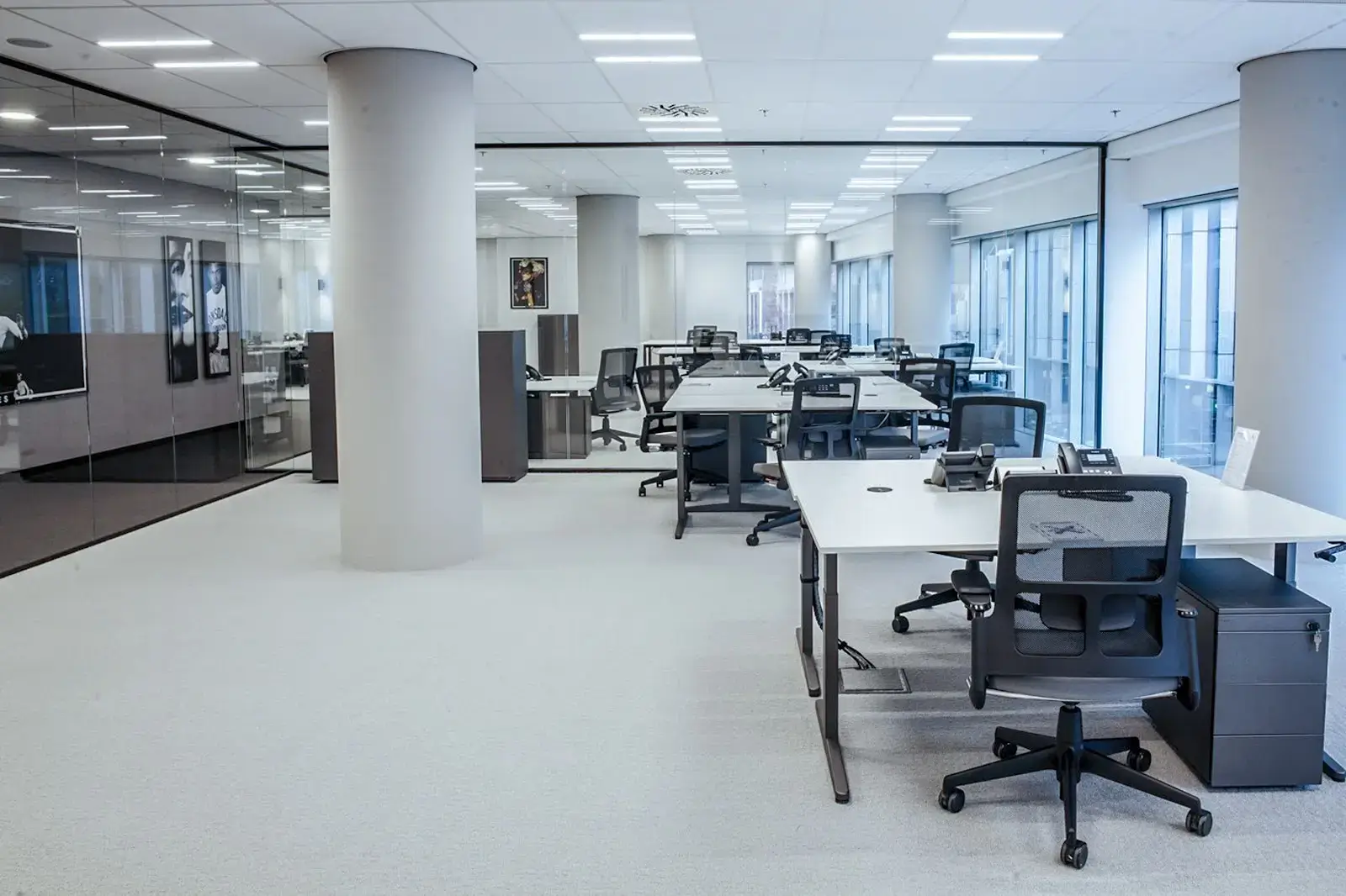 Tribes Amsterdam South Axis ITO interior photo 3