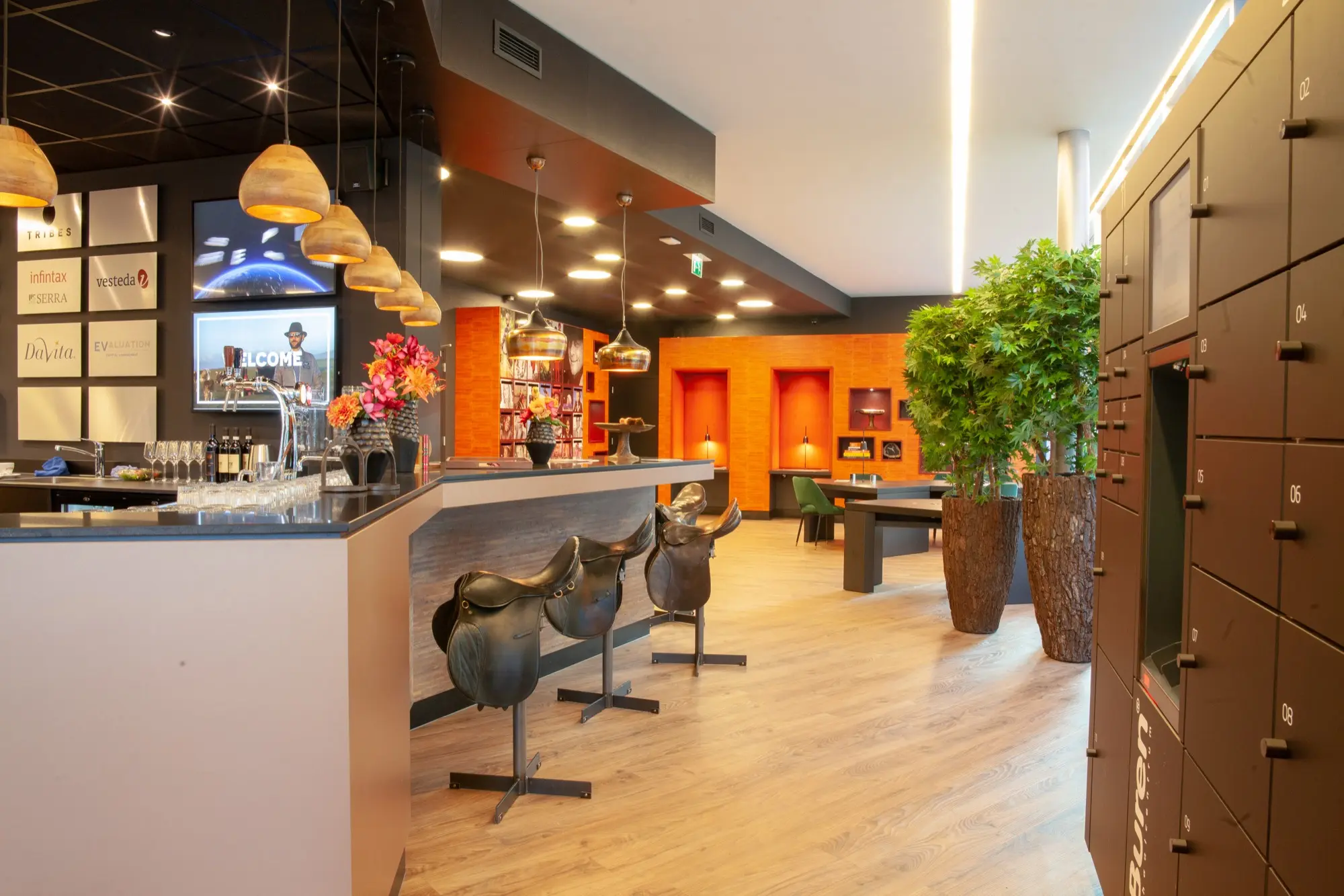 Tribes Frankfurt Garden Tower interior photo 5