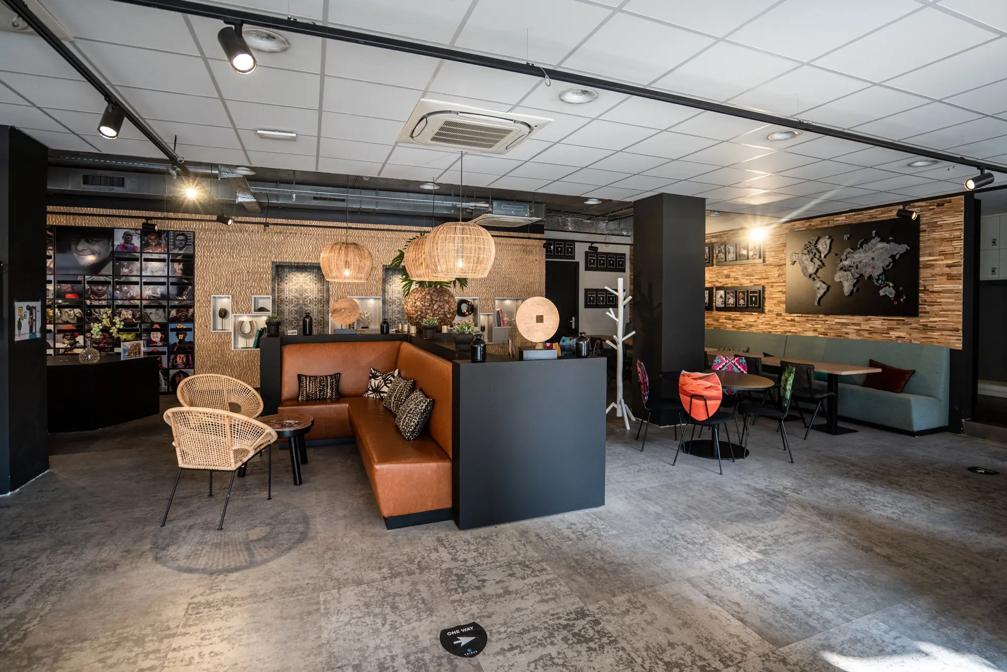 Tribes Frankfurt Garden Tower interior photo 7