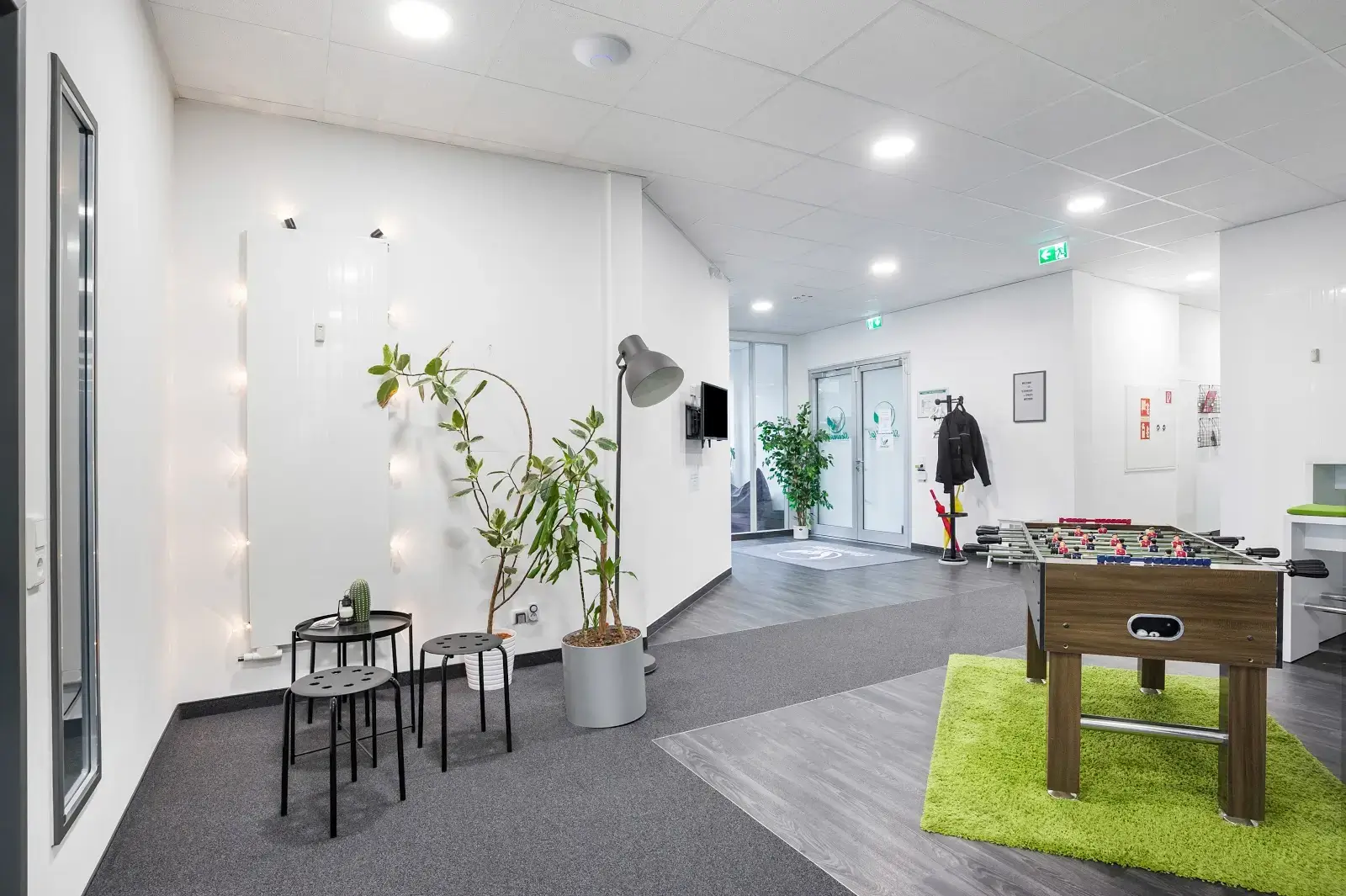 Rivvers Coworking Frankfurt Westside interior photo 2