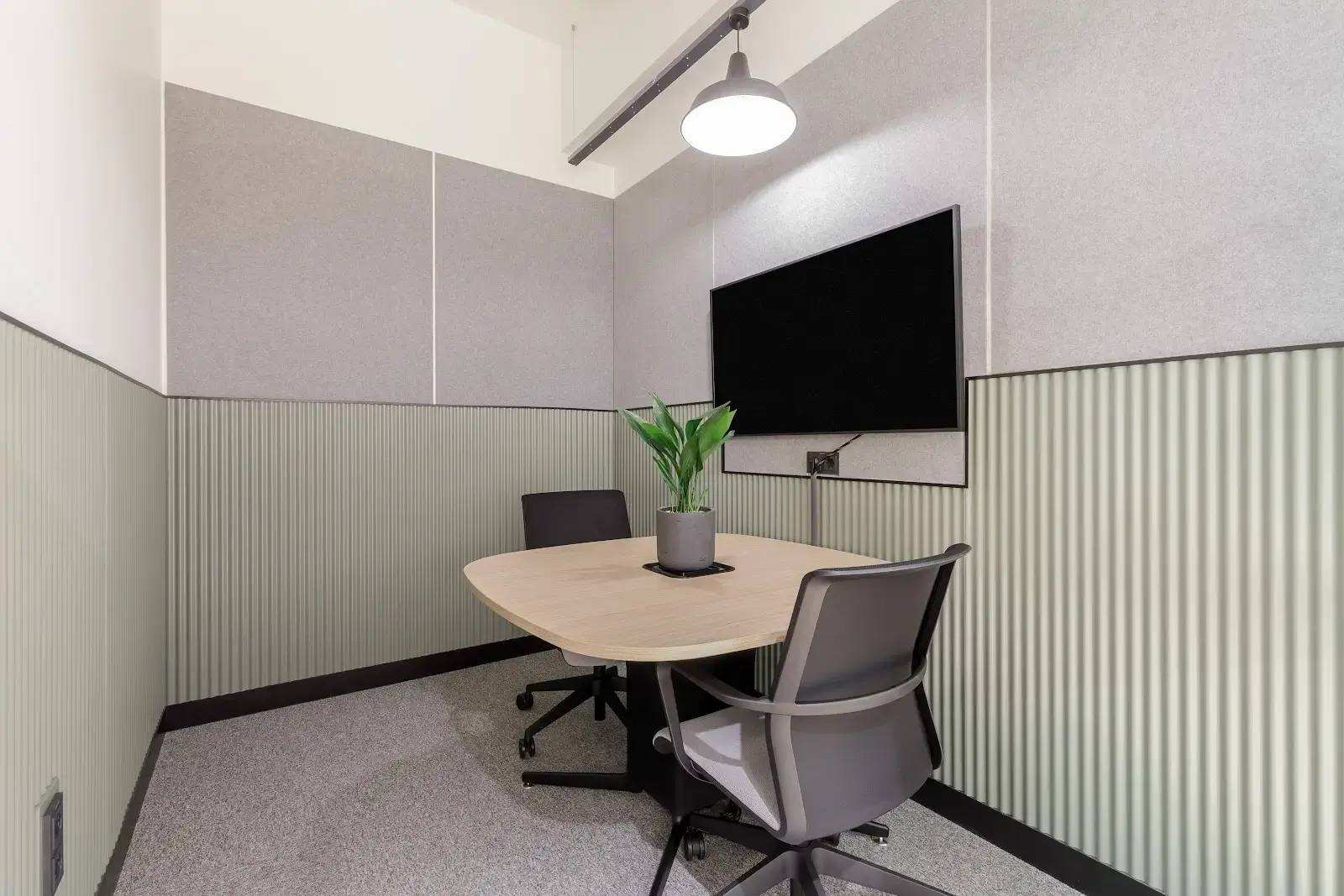 Indy by Industrious interior photo 6