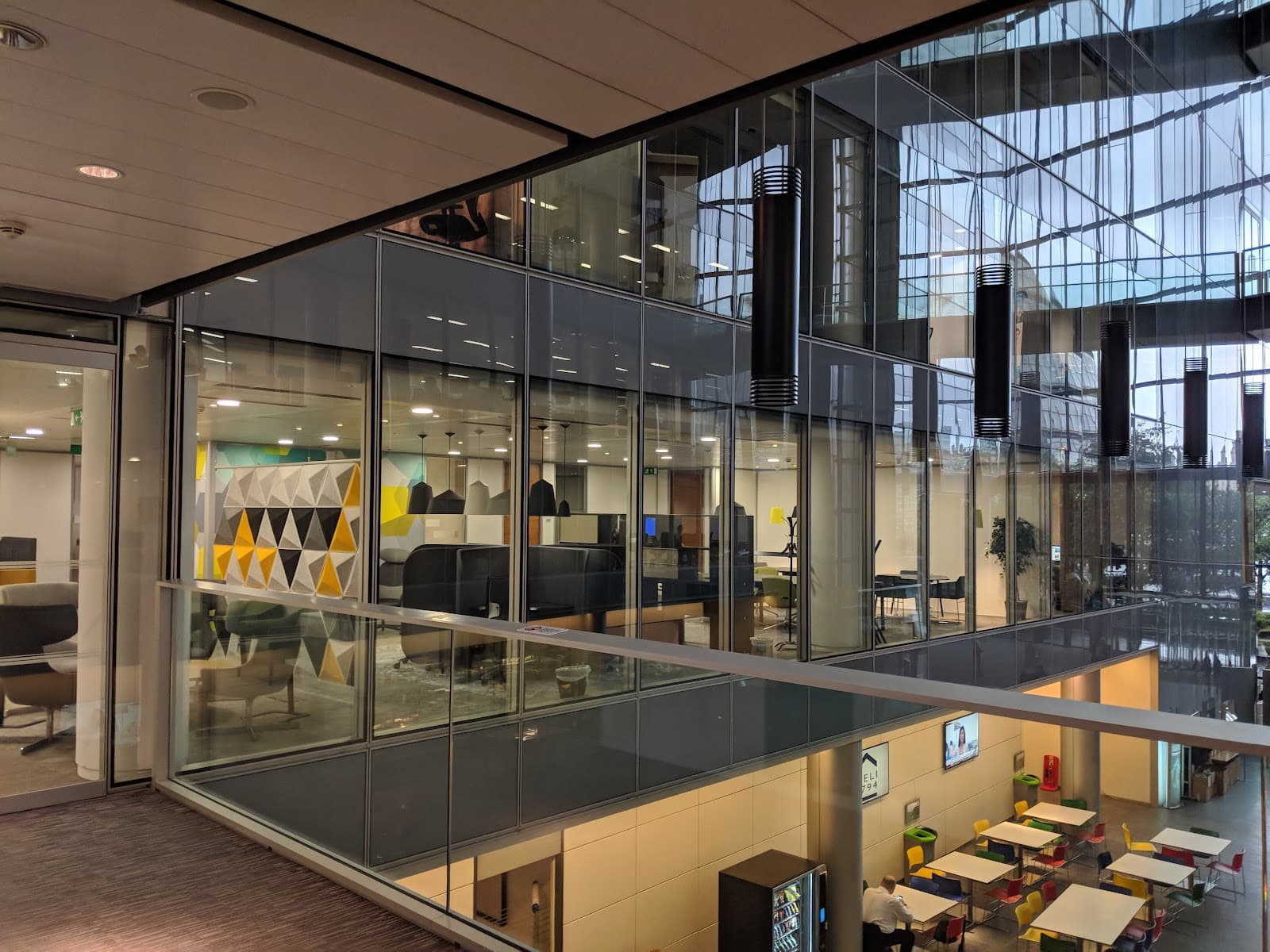 Regus London Bridge More London interior photo 2