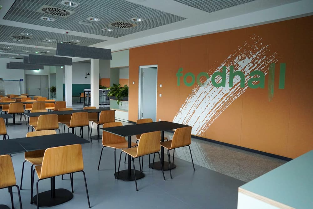 FRAMEWORX Coworking Space & Startup Hub interior photo 4