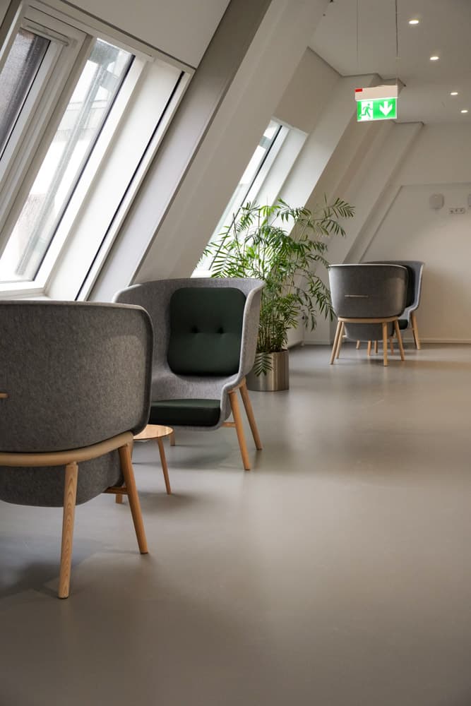 FRAMEWORX Coworking Space & Startup Hub interior photo 8