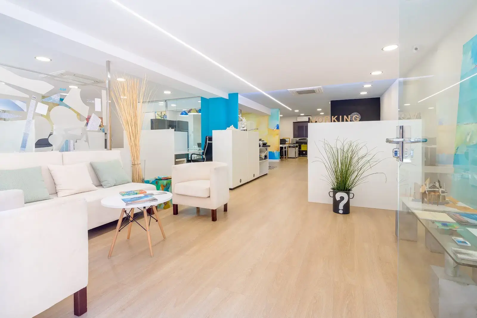 Cwork Barcelona Coworking interior photo 7