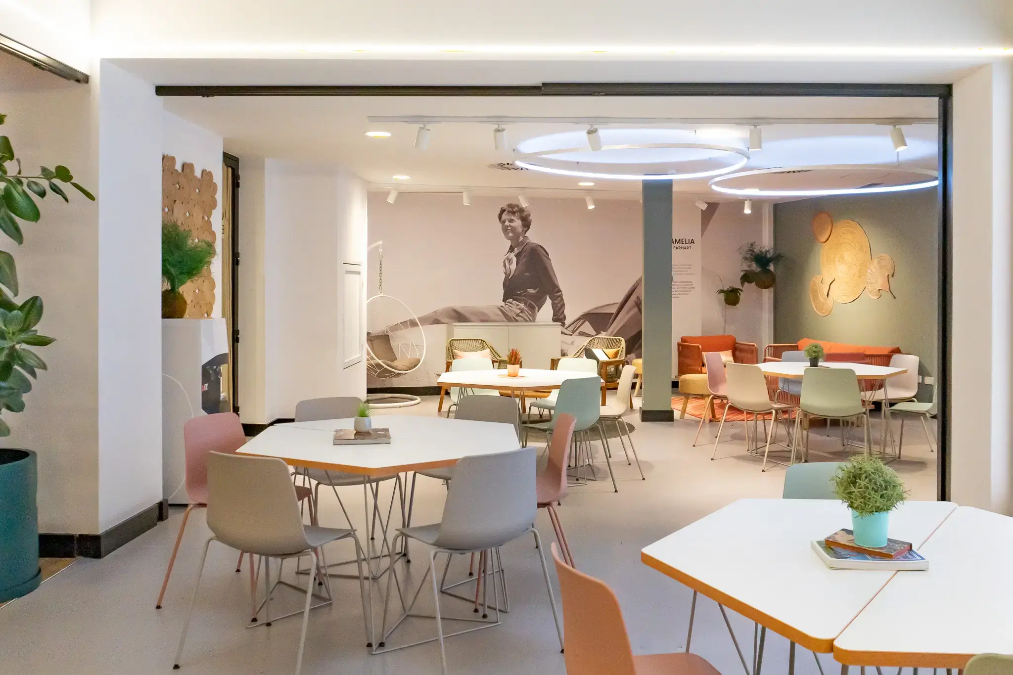 Coworking LOOM Huertas interior photo 5