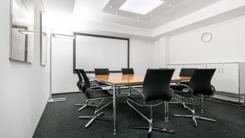 Regus München Leopoldstraße interior photo 5