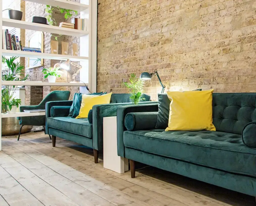 Cobalance Cafe interior photo 6