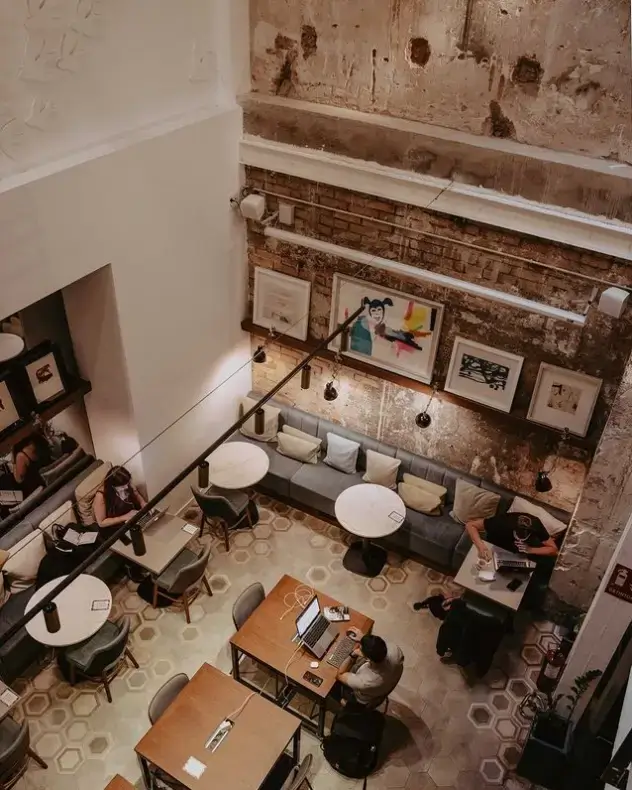 OneCoWork Plaça Catalunya | Barcelona Coworking interior photo 9