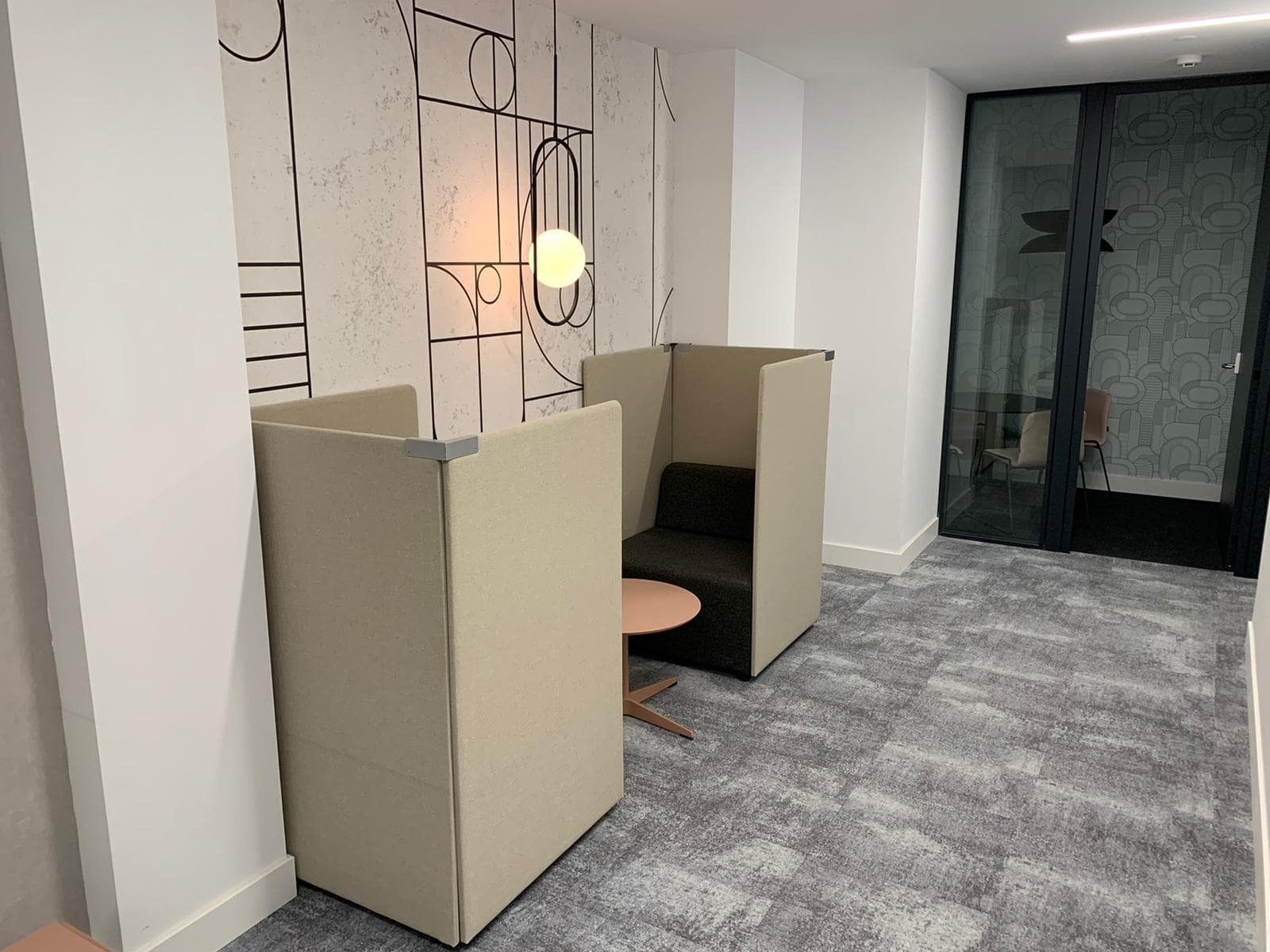 Coworking La Fábrica Cuatro Caminos interior photo 7