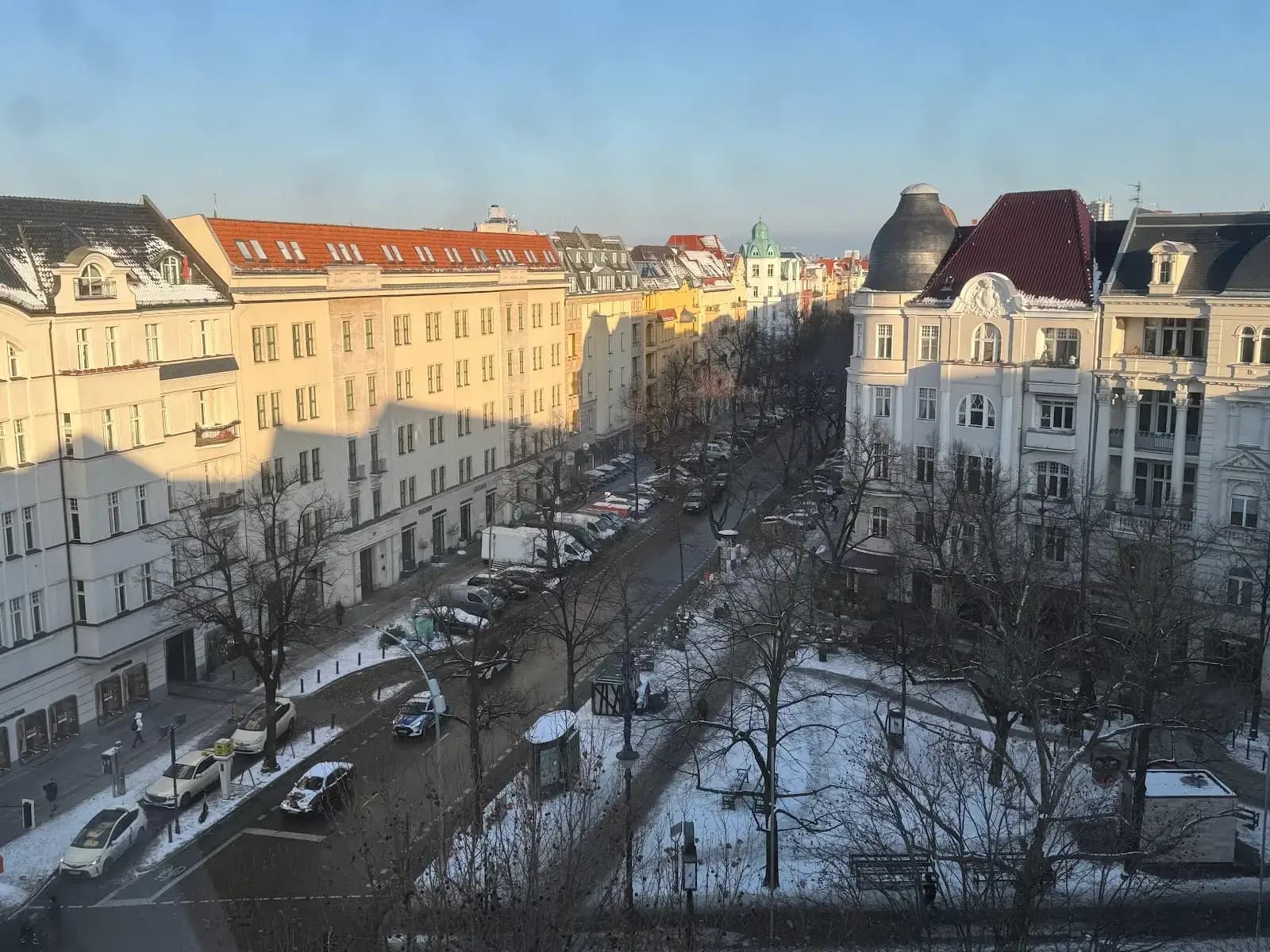 Satellite Office Berlin Haus Cumberland interior photo 4