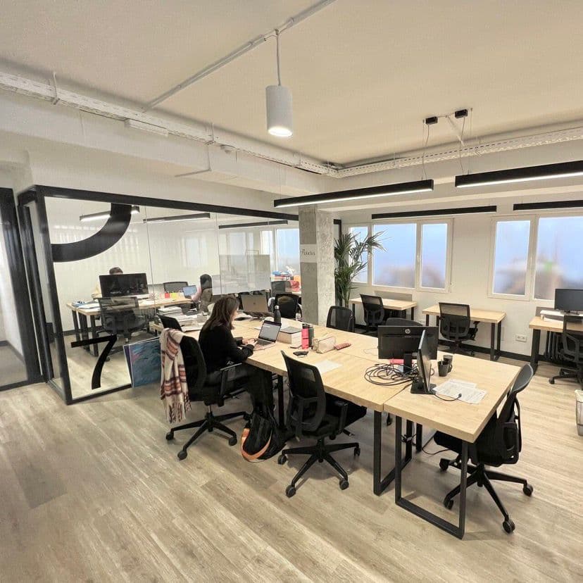 Sharing Coworking Madrid interior photo 7