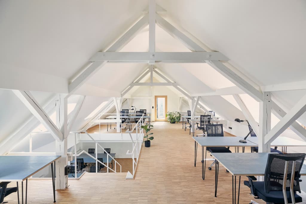 Unicorn Workspace Village interior photo 4