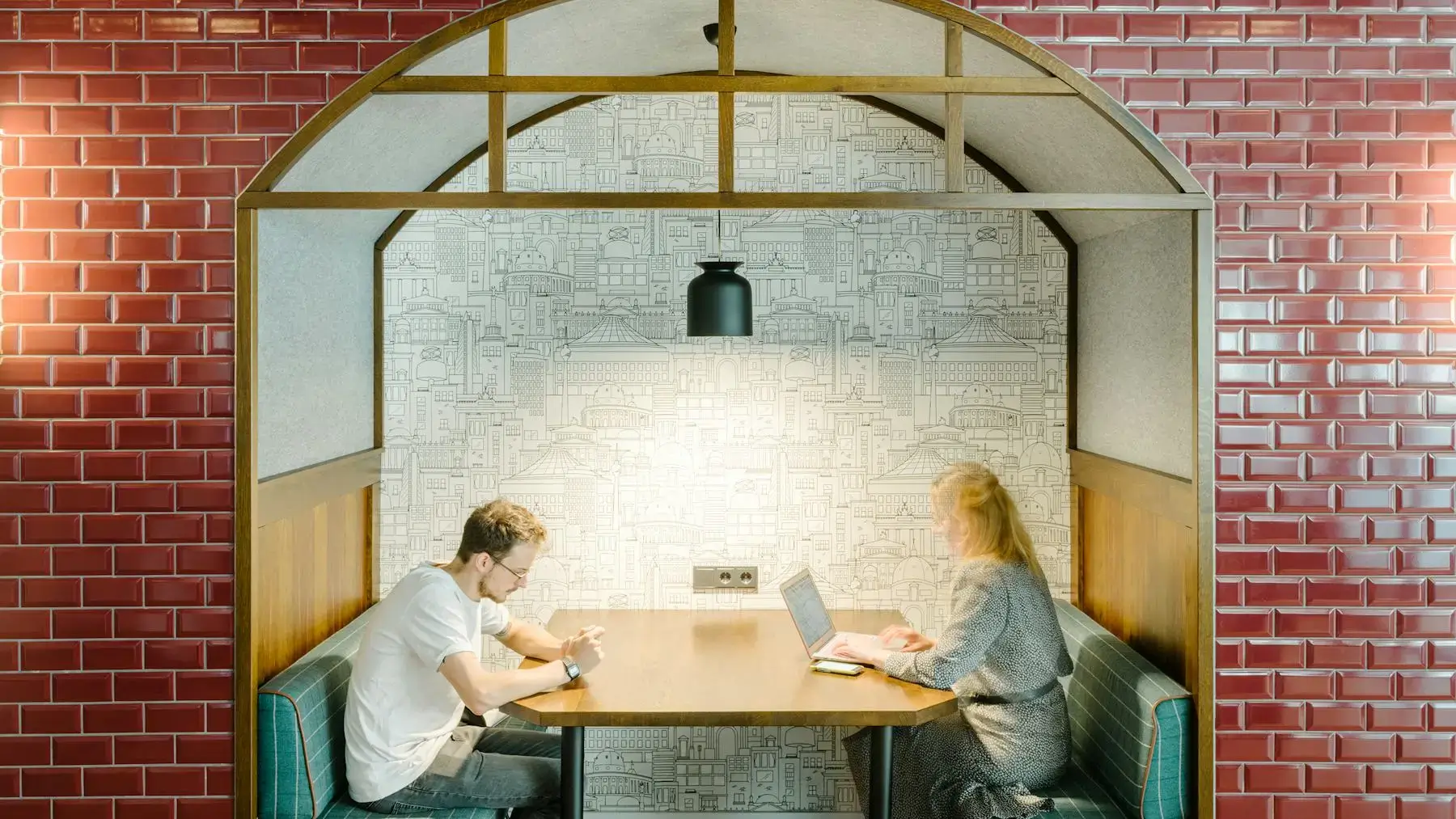 WeWork Neue Schönhauser Straße interior photo 3
