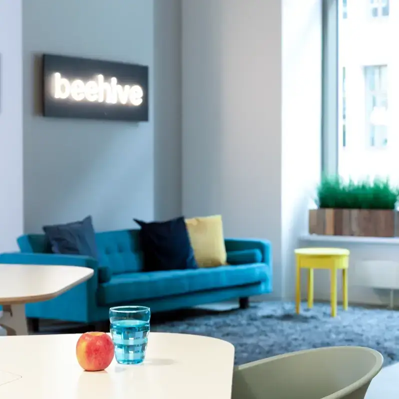 Beehive Frankfurt City interior photo 8