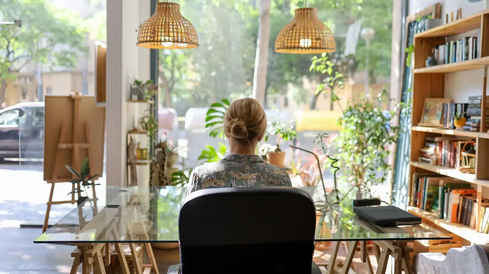 MAUI Beach Coworking interior photo 3