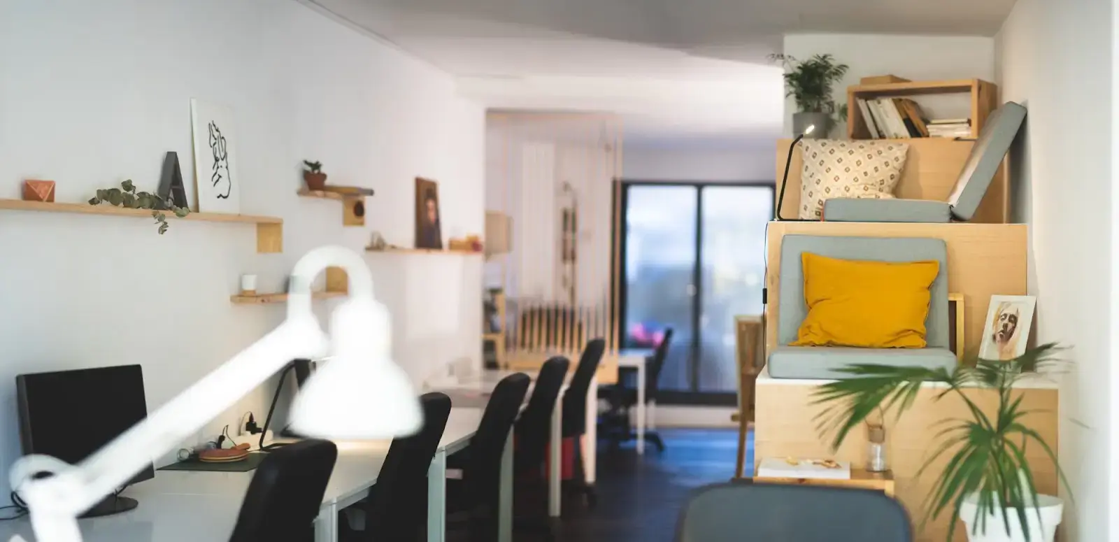 MAUI Beach Coworking interior photo 10