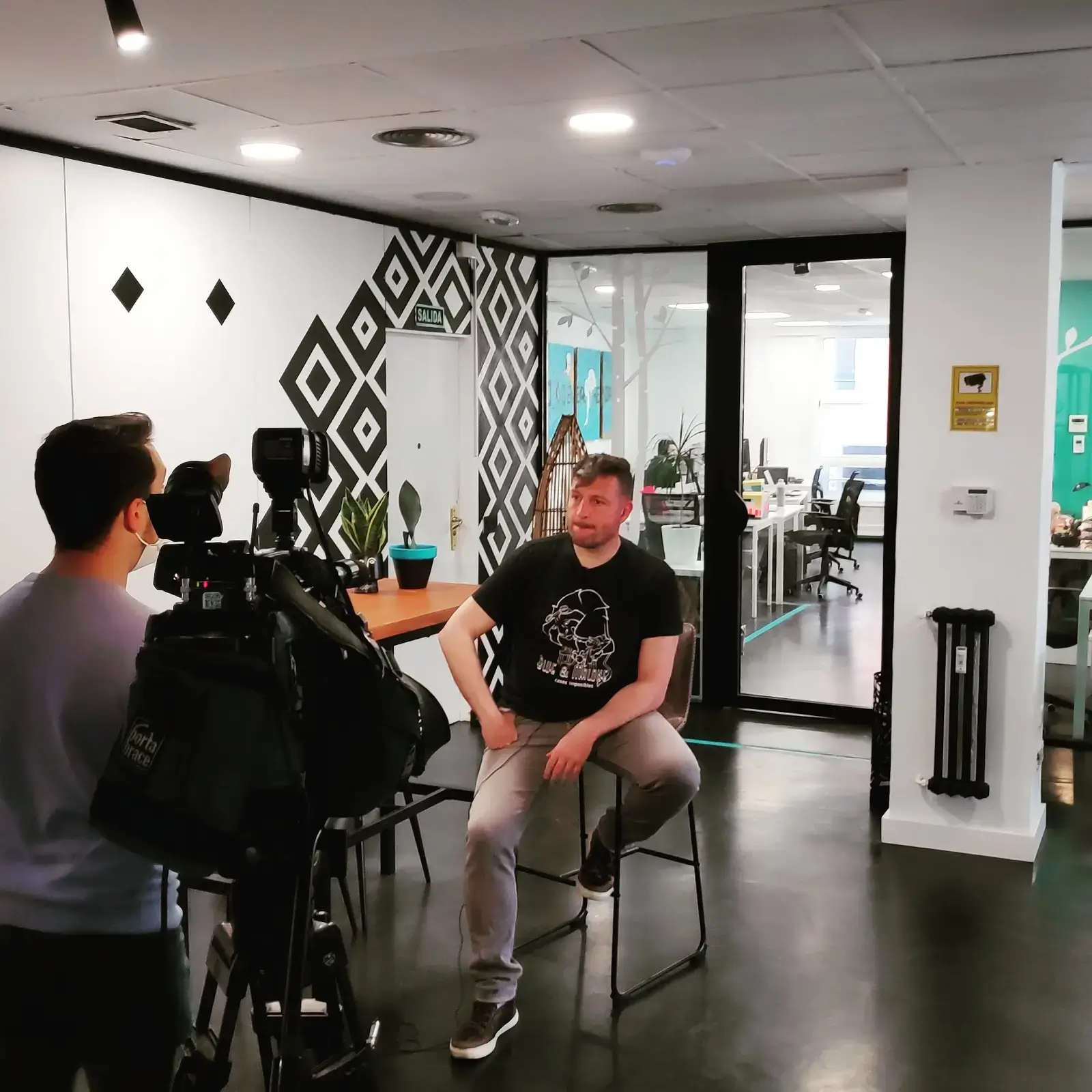 OXYGEN WORKSPACE interior photo 10