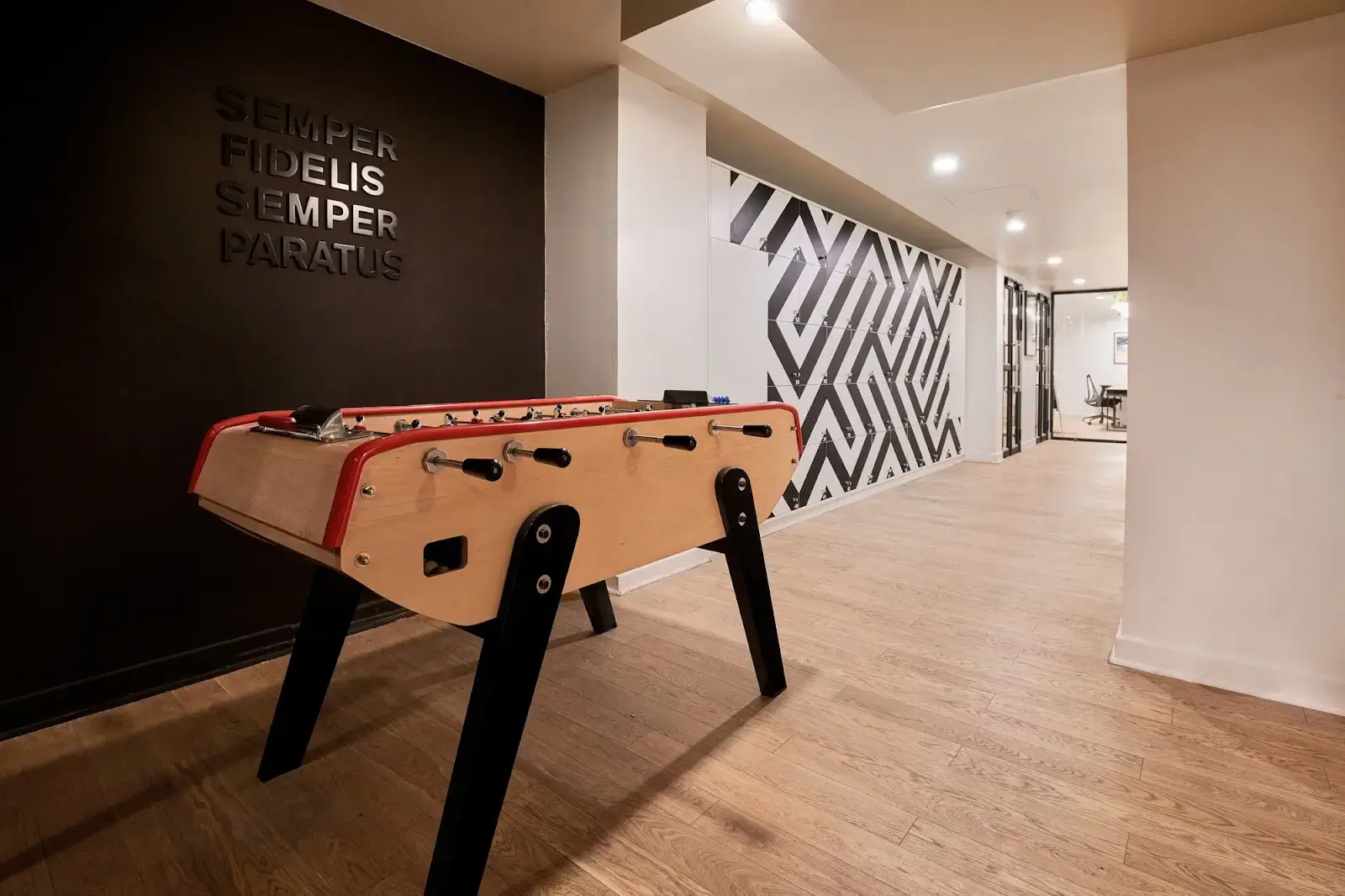 Morning, Victoires interior photo 5