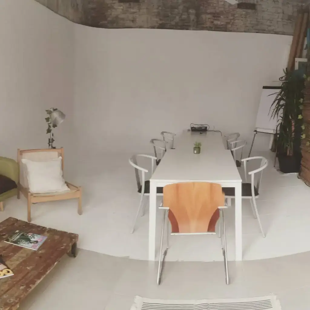 JUNGLE . coworking interior photo 3
