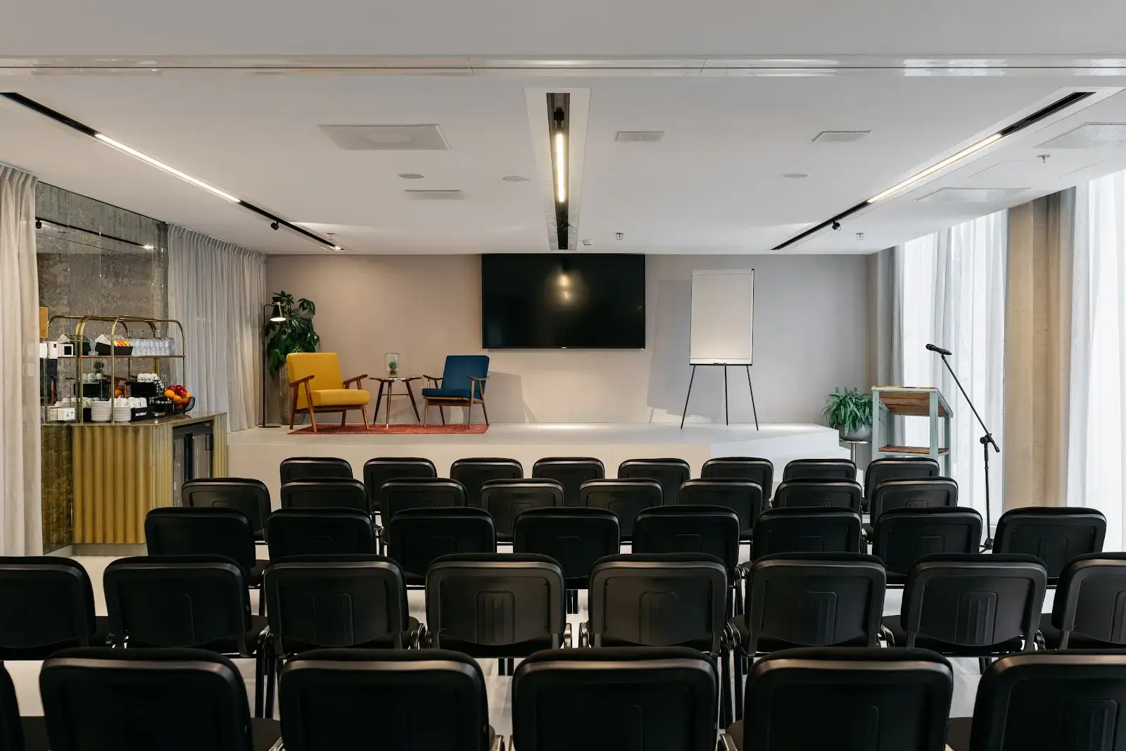 Ruby Luuk Workspaces Amsterdam interior photo 9