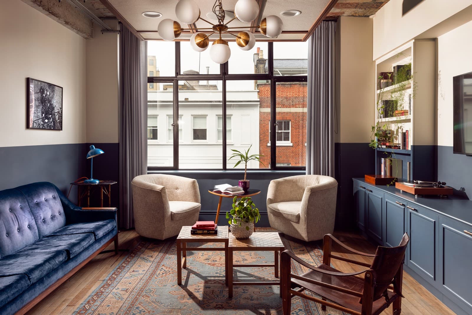 Mortimer House by Maslow's interior photo 2