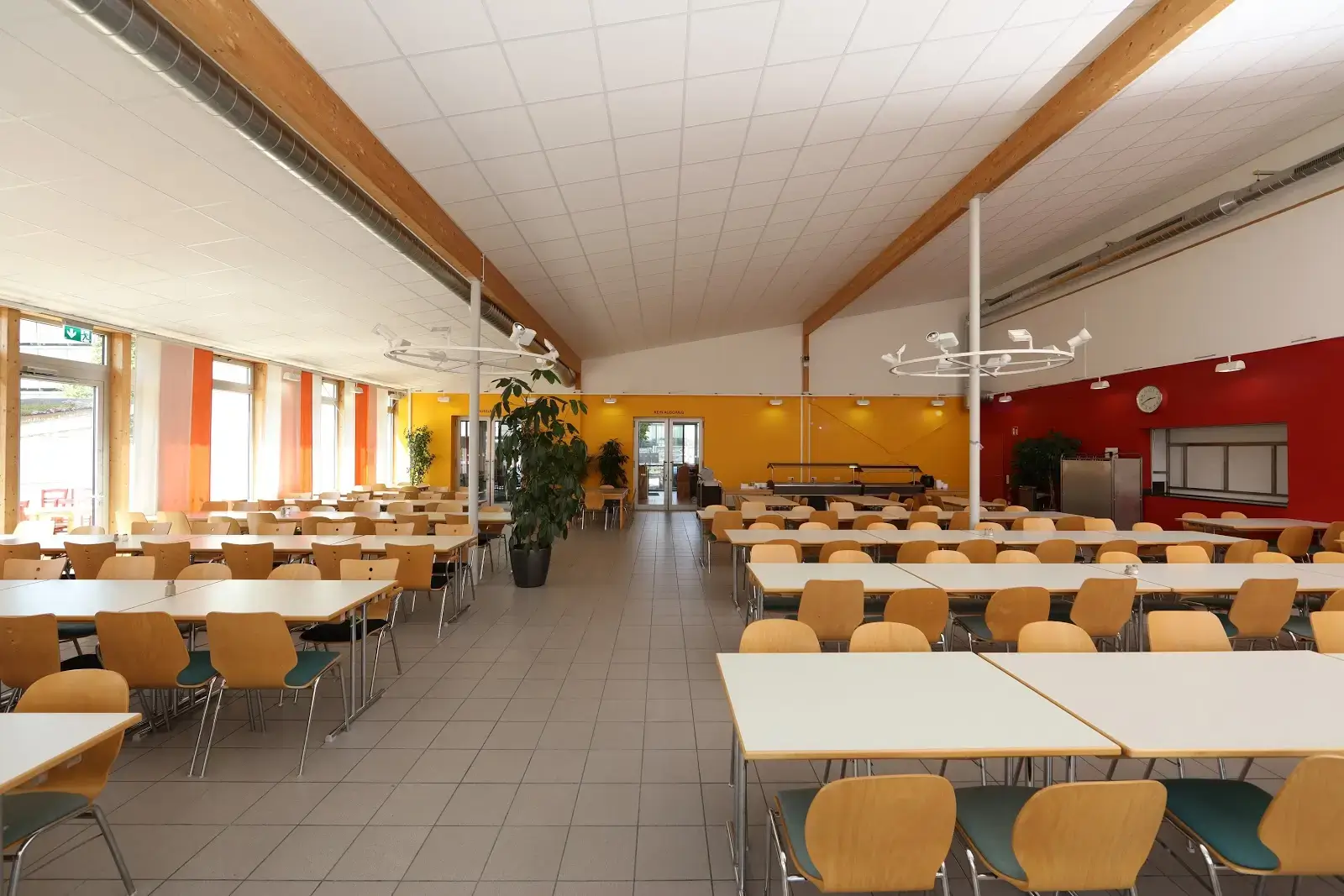 Regus Ulm Lise-Meitner-Straße 13 interior photo 2