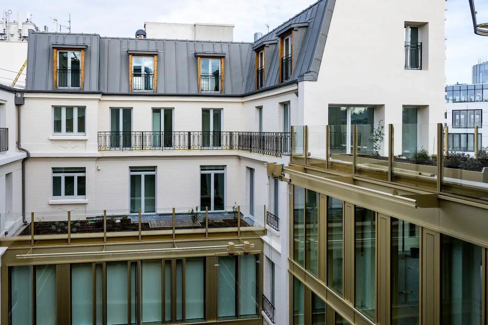 Morning, Bayard interior photo 11