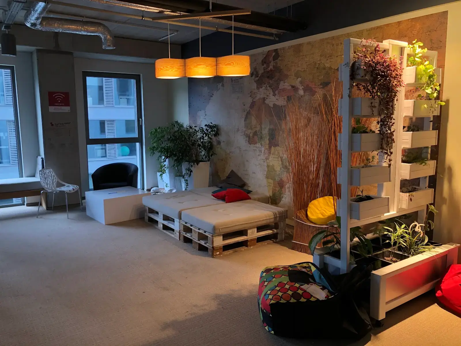 O4 Four interior photo 4