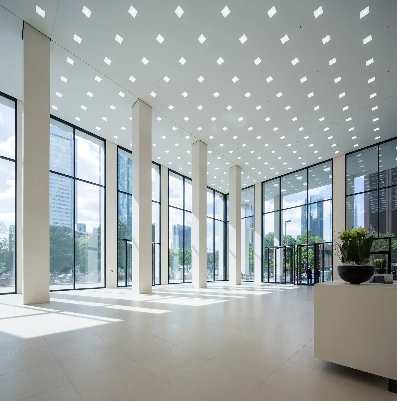 CONTORA Office Solutions · Frankfurt · Taunusturm interior photo 6