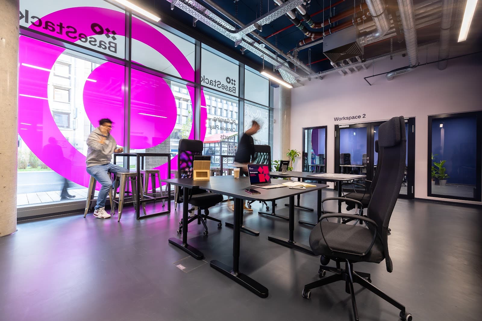 BaseStack WorkSpaces interior photo 2