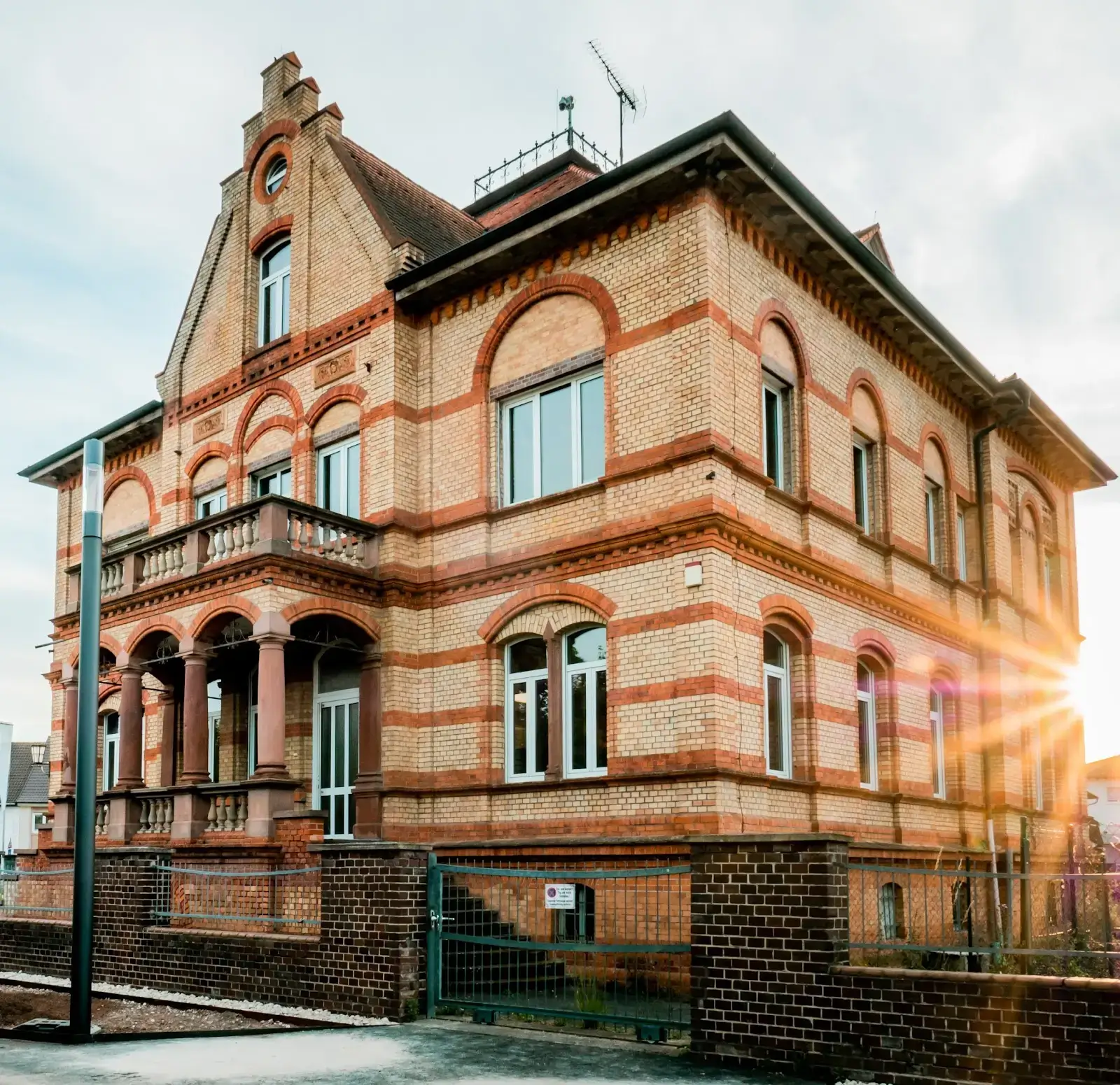 Goodspaces RheinVilla interior photo 9