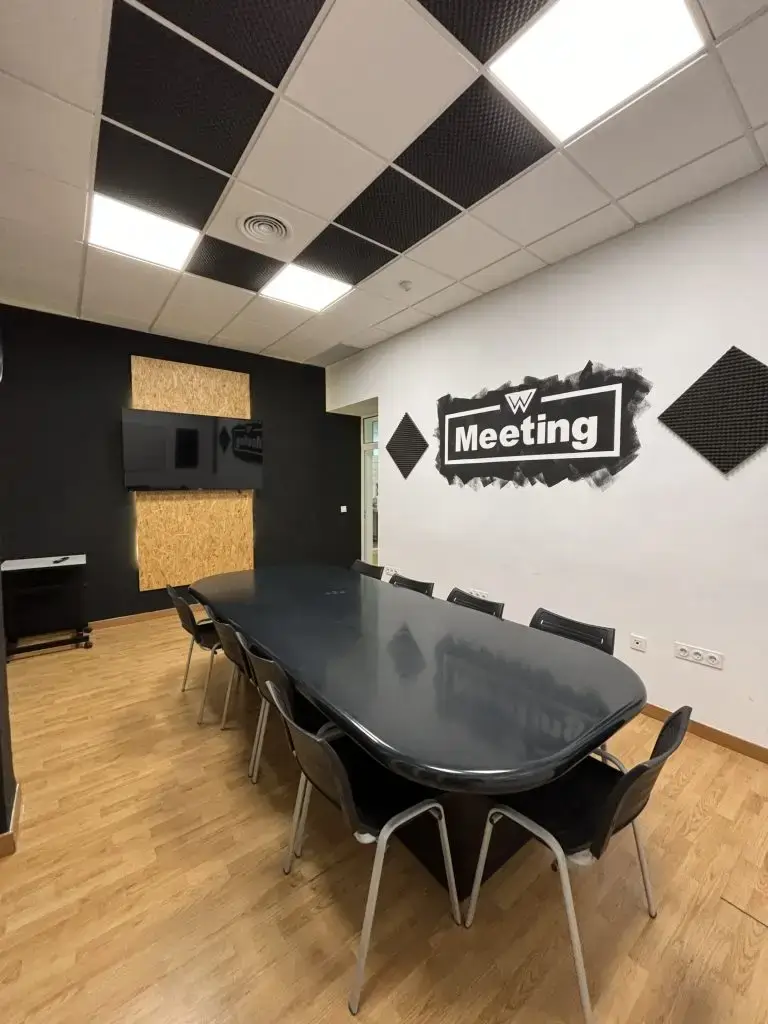 Wood Work Coworking Almeria interior photo 7