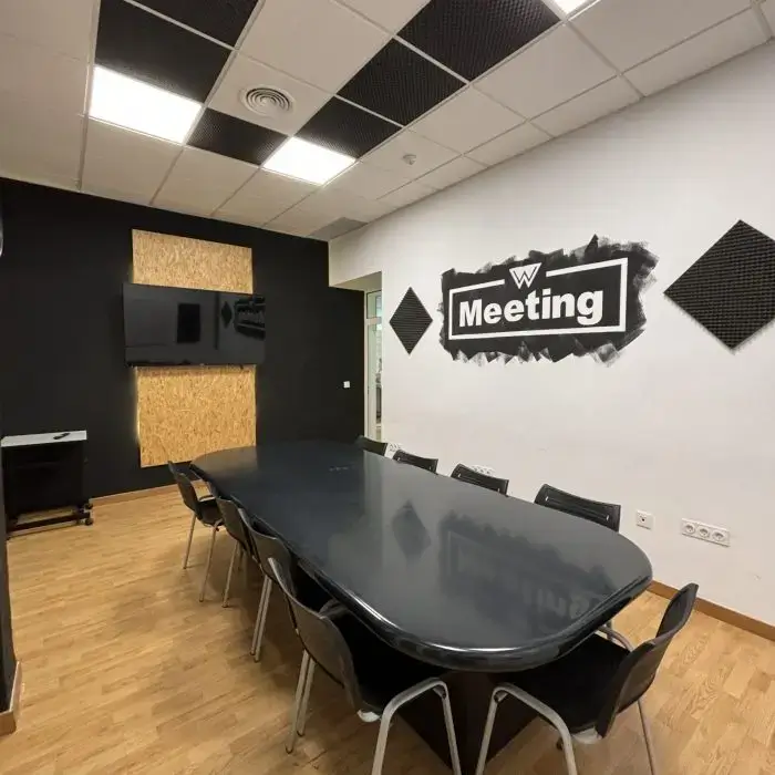 Wood Work Coworking Almeria interior photo 9