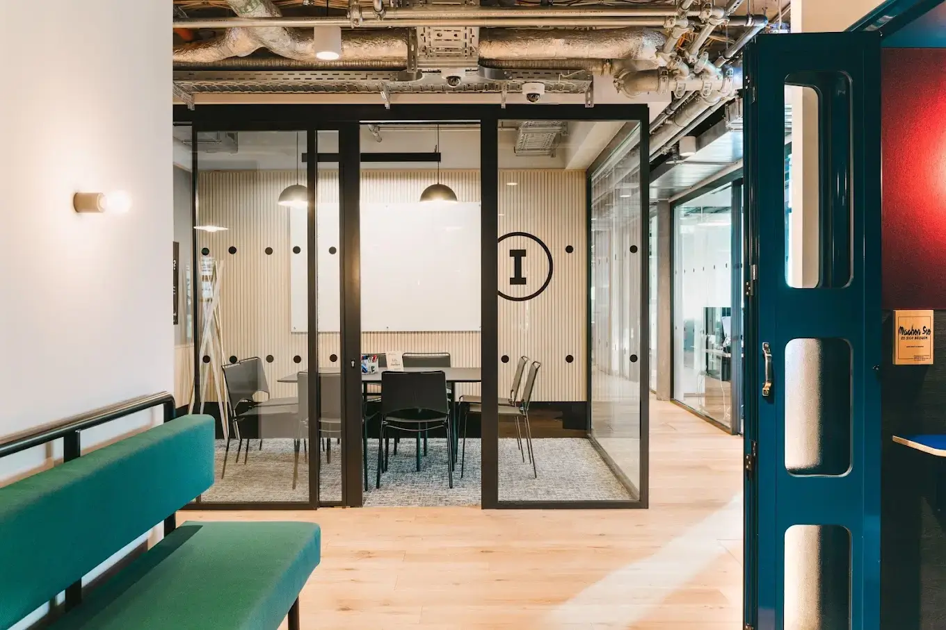 WeWork Europa Passage interior photo 5