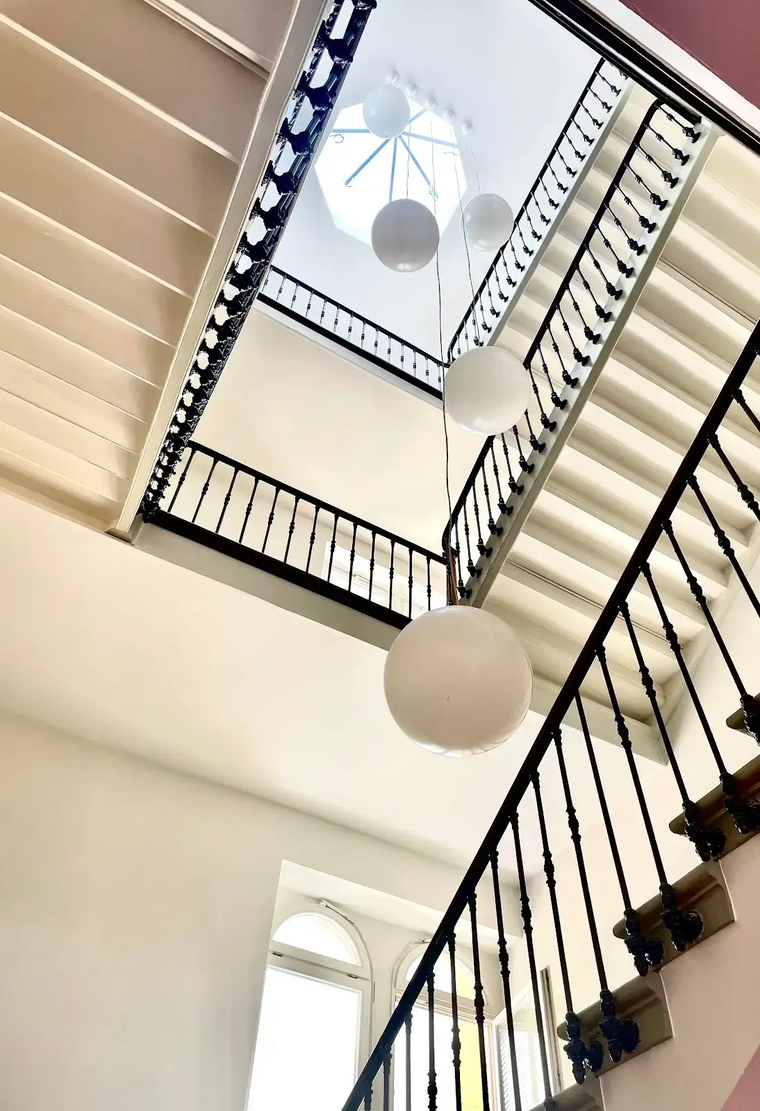 Goodspaces Opera interior photo 10