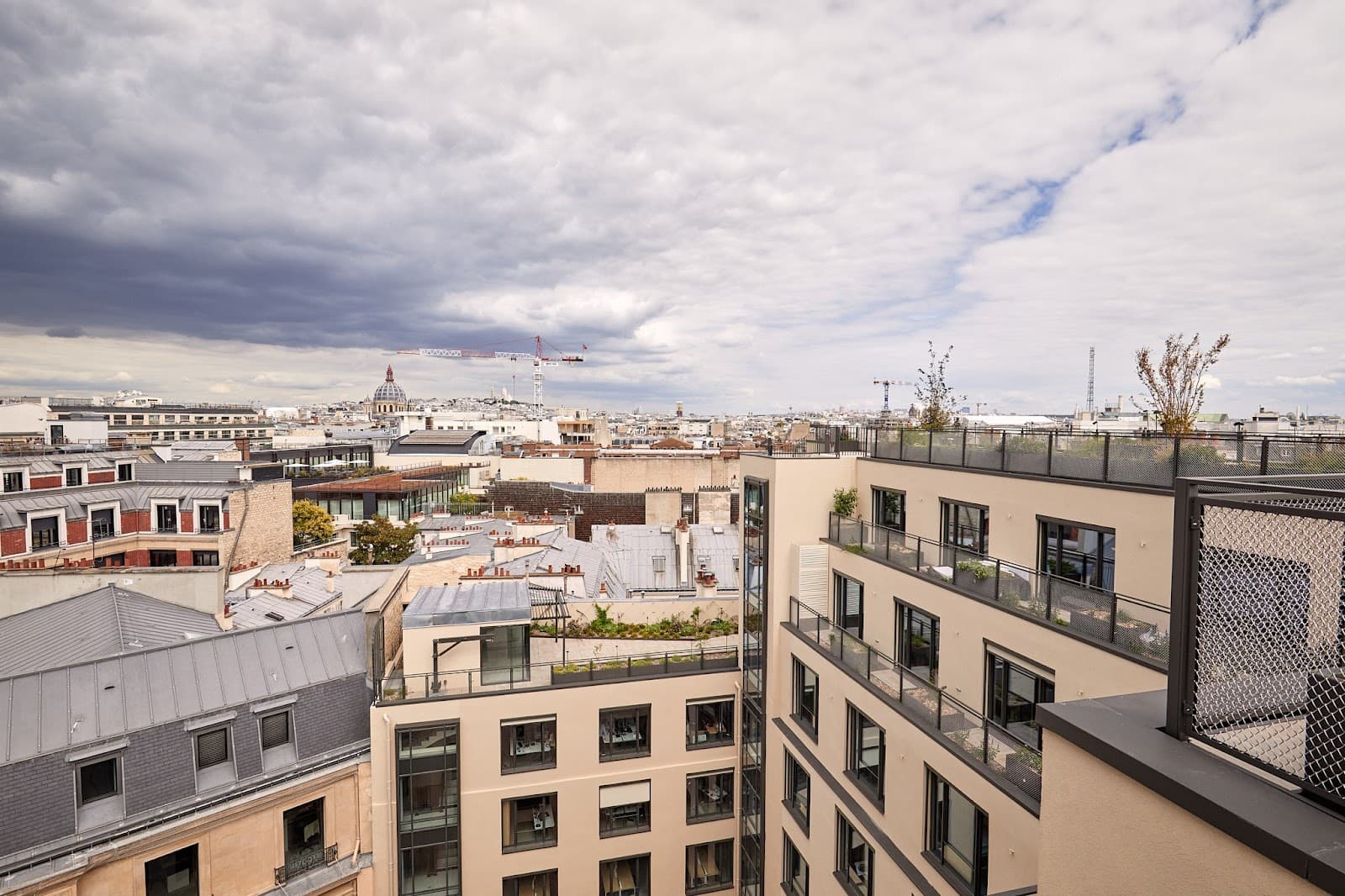 Morning, Faubourg Saint-Honoré interior photo 4