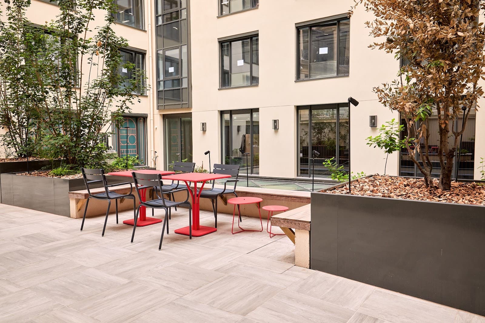 Morning, Faubourg Saint-Honoré interior photo 8