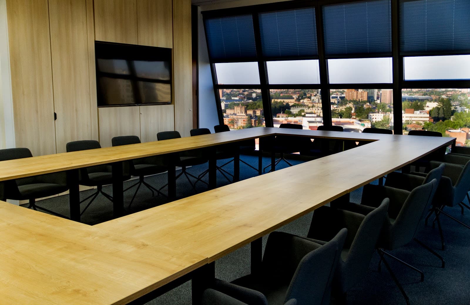 First workplaces: oficinas y espacios de coworking en Plaza de Castilla interior photo 5