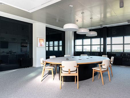 Spaces - Hamburg interior photo 3