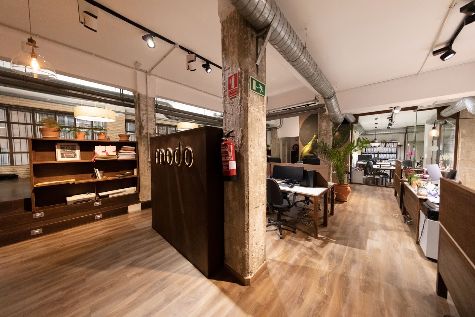 MODO Coworking interior photo 7