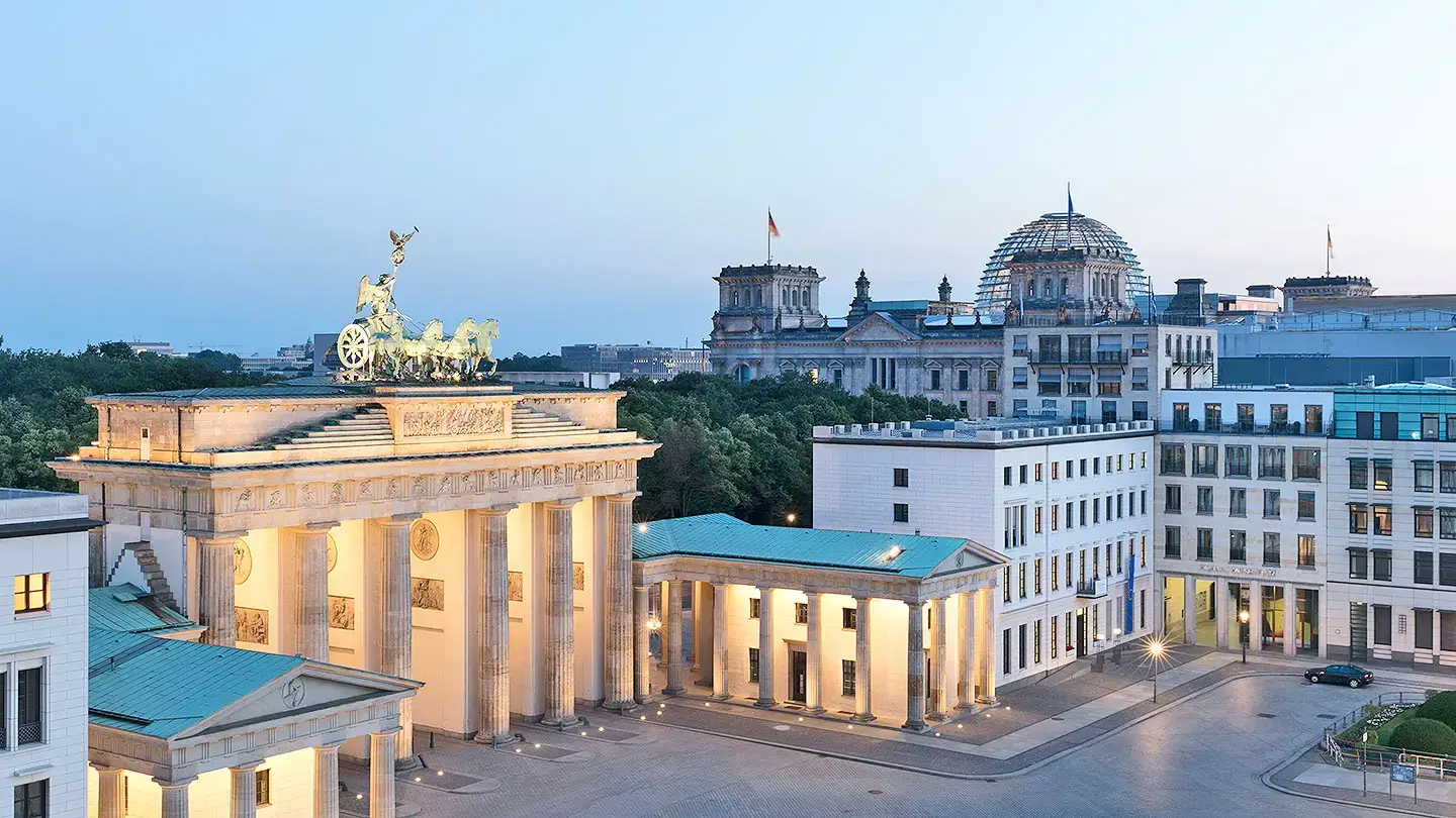 CONTORA Office Solutions · Berlin · Brandenburger Tor interior photo 10