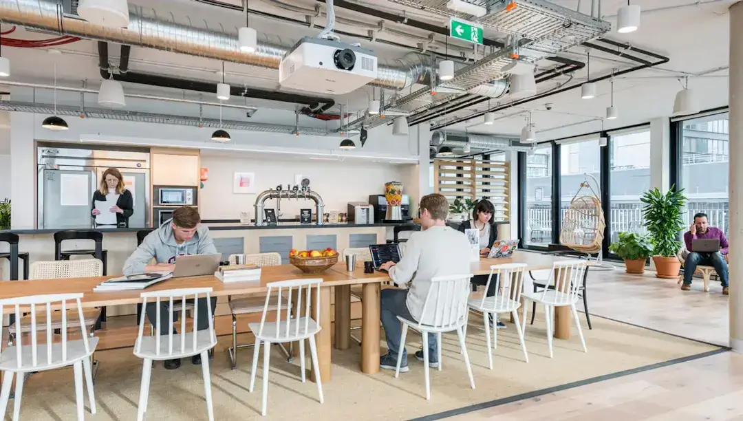 WeWork Friesenplatz interior photo 3