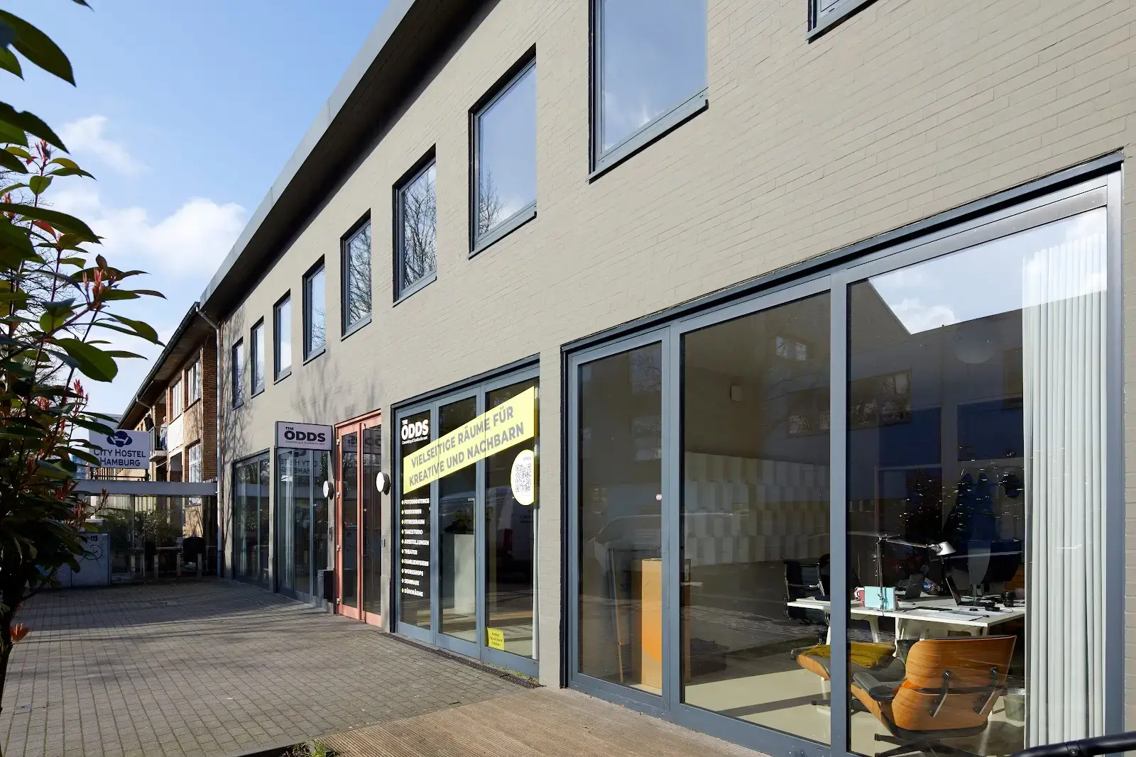 THE ODDS | Coworking & Studios For Rent interior photo 2