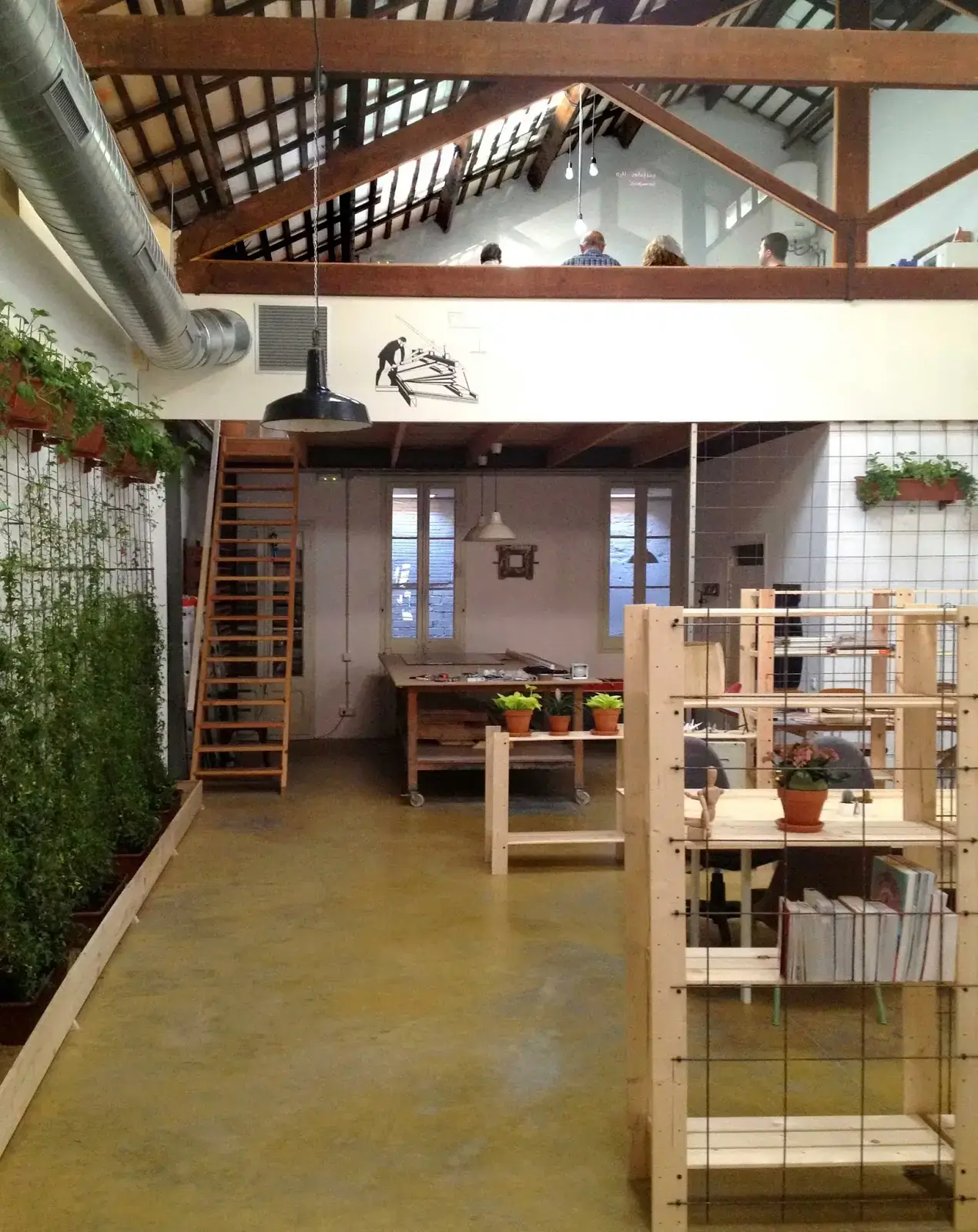 GARDEN :: coworking space + atelier interior photo 6
